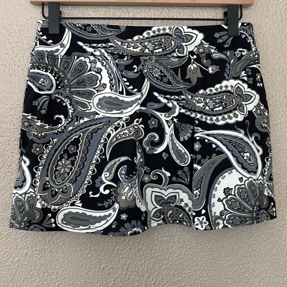 Women’s Lands End Swim Skirt, Size 2, Black/White/Gray - Picture 4 of 6